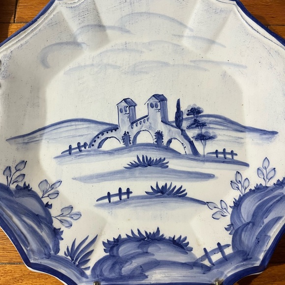 Heirloom plate set blue and white. Great condition! - Picture 4 of 5